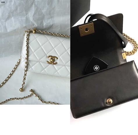 authentification sac chanel en boutique|authentic Chanel handbags.